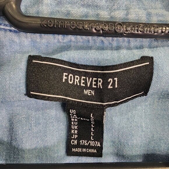 Mens Forever 21 Blue Denim Shirt Long Sleeve Button Up Front Pocket Size L - Picture 3 of 8